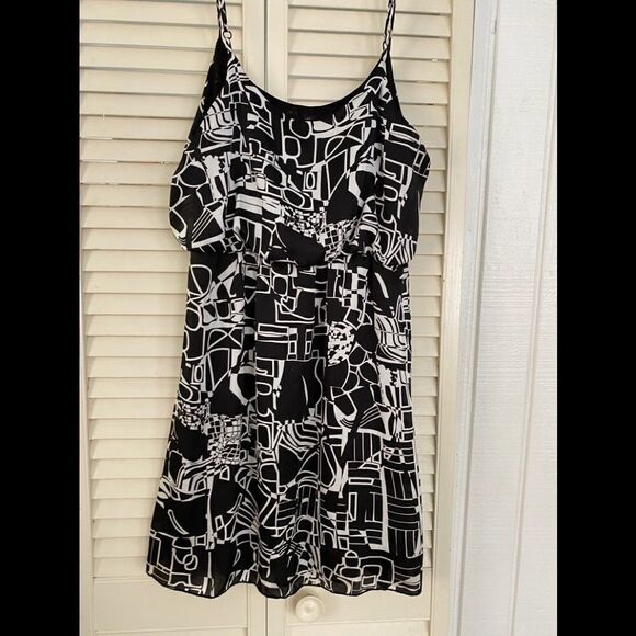 My Story black and white sundress - Picture 8 of 8